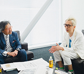 対談 箭内 道彦氏(クリエイティブディレクター)井上 肇(パルコ執行役エンタテインメント事業部担当)
