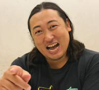 お笑い芸人 秋山 竜二(あきやま りゅうじ)様 (ロバート)